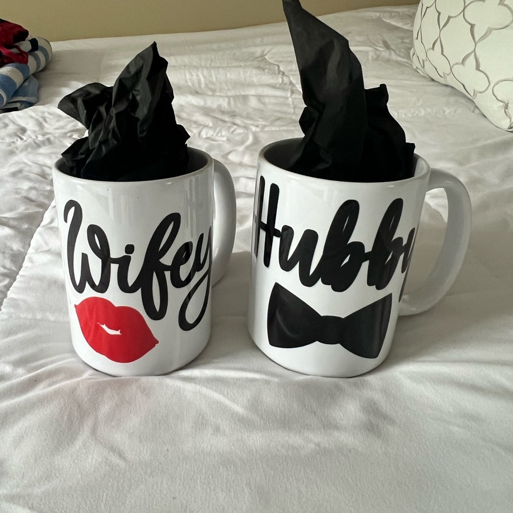 Wifey and Hubby White Ceramic Mug Set
